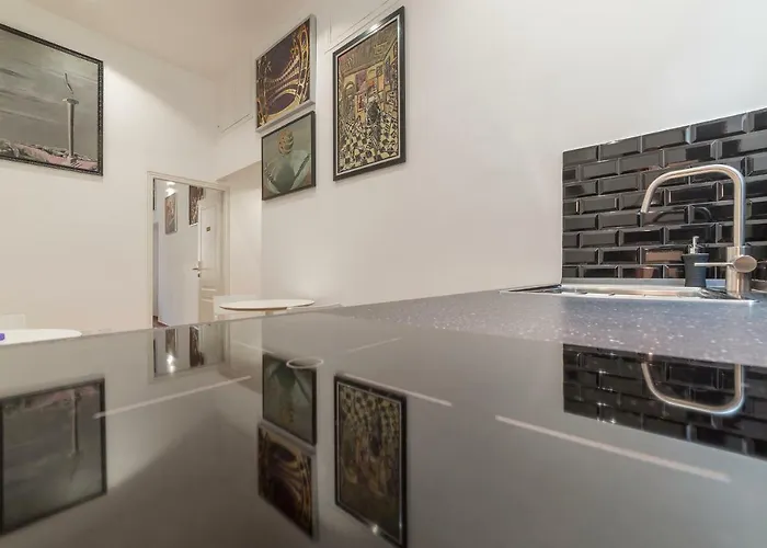 Apartment Via Genova Rom